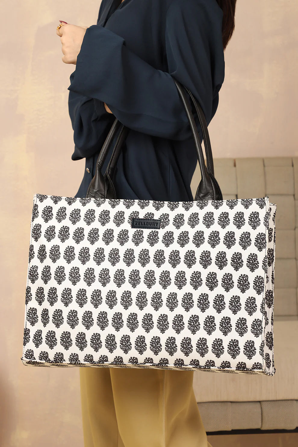 CANVAS TOTE 52