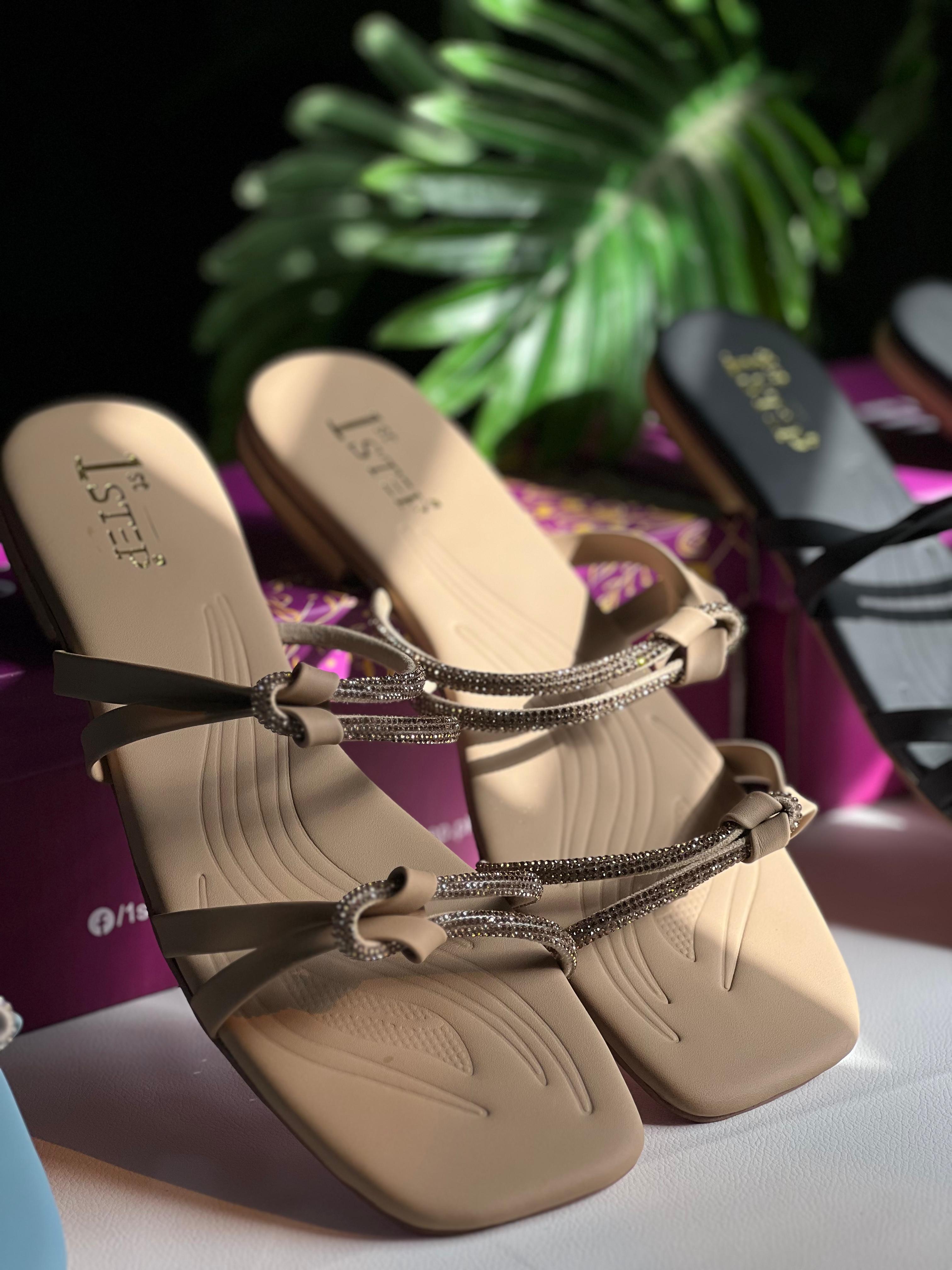 Flat Footwear 001 - Fawn