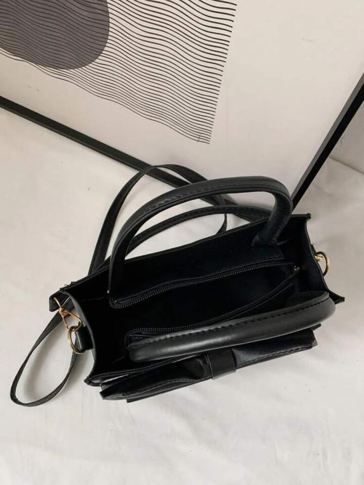 Crossbody Black 58