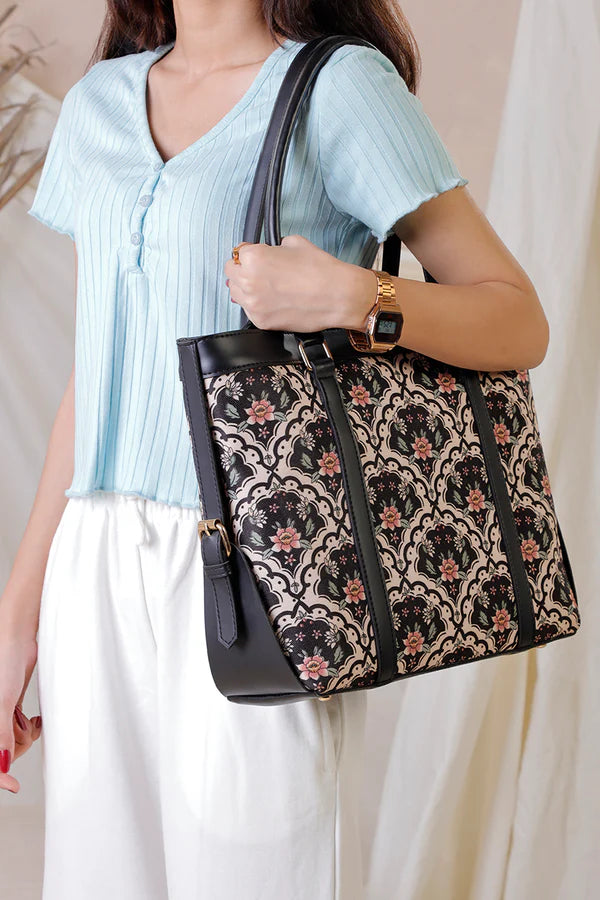 Strap Canvas Tote 33
